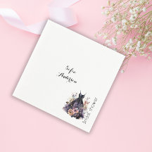 Flor roxa de vestido preto