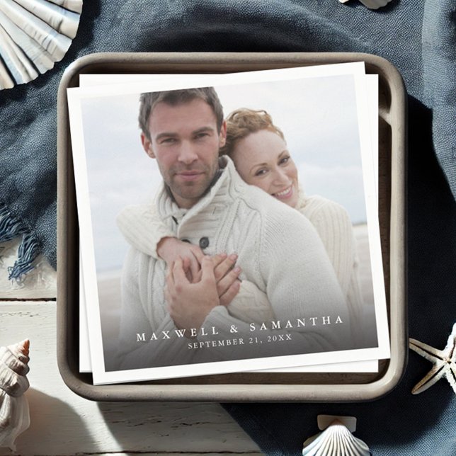 Guardanapo De Papel Foto Moderna Casamento Elegante Napkins (Wedding napkins personalized with your photo, names and wedding date. )