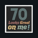 Guardanapo De Papel Funny Vintage 70 Birthday<br><div class="desc">Uma ideia de presente de excelente aniversário para homens e mulheres que sabem que parecem excelentes à medida que envelhecem! Um presente de gag de aniversário engraçado para sua mãe,  pai,  vovó,  avô,  irmão ou amigo.</div>