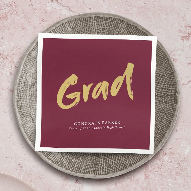 Guardanapo De Papel Graduação de Script Simples e Moderno de Pincel Ma (Maroon Gold Simple Modern Brush Script Graduation Napkins)