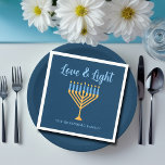 Guardanapo De Papel Hanukkah Love & Light Custom Menorah Party Blue<br><div class="desc">Bonito personagem guardanapo de papel Light Hanukkah para um janto da família judia ou uma festa Chanukah com sinagoga. Personalize esta decoração bonito com o seu próprio sobrenome ou informações de grupo em azul sob a menorah do ouro bonito.</div>