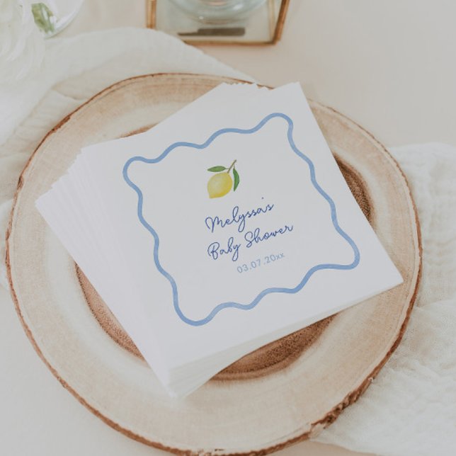 Guardanapo De Papel Limões de limão ondulado azul claro Chá de fraldas (Squiggle border Mediterranean boy baby shower napkin design with watercolor lemon)