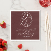 Logotipo de casamento floral delicado e elegante e
