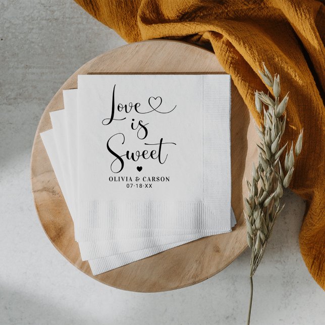 Guardanapo De Papel Love is Sweet Modern Black Heart Script Wedding (Criador carregado)