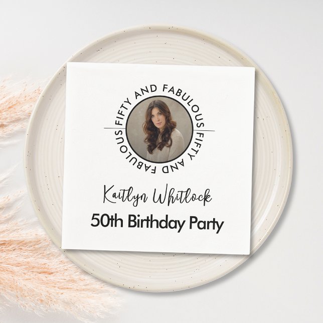 Guardanapo De Papel Modern Minimalist Black White Fifty and Fabulous (black and white fifty and fabulous 50th birthday party napkins modern minimalist elegant script font)