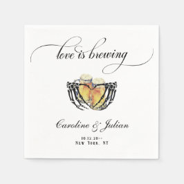 Guardanapo De Papel O amor é criar Casal de cerveja nas mãos do esquel