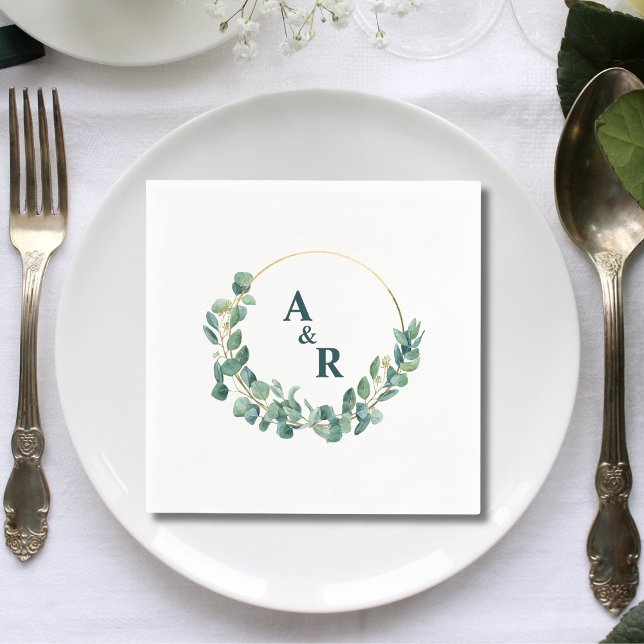 Guardanapo De Papel Papel de Casamento com Monograma e Folhagens com E (Ampersand monogram greenery initials wedding paper napkins add fresh elegant charm to receptions.)
