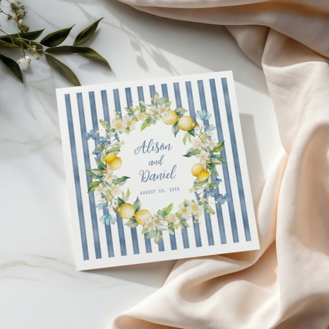 Guardanapo de papel para casamento floral limão La (Chic striped wedding napkins that add a fresh pop of citrus to your tables.)