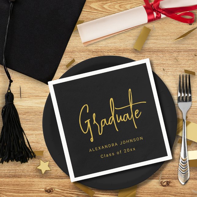 Guardanapo De Papel Personalização da Festa de formatura de Script Dou (Trendy modern gold script graduation party custom black and white paper napkins With graduate name)