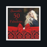 Guardanapo De Papel Red Black Floral Damask 50th Birthday Photo<br><div class="desc">Damasco Floral Negro Vermelho | 50º guardanapo de papel de aniversário. Cinquenta e fabuloso! Um belo e elegante negro negro floral preto 50ª Festa de aniversário Napkin você pode personalizar sua cinquentenária festa de aniversário. No centro do arco vermelho bonito. Substitua a foto da amostra pela sua. As palavras "50...</div>