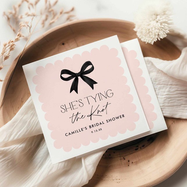 Guardanapo De Papel Rosa Ela está amarrando o Chá de panela do conheci (Pink She's Tying the Knot Bridal Shower Napkins)