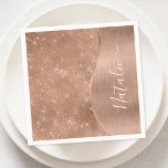 Guardanapo De Papel Rosa Metálico - Largura Dourada Personalizada<br><div class="desc">Personalize facilmente este rosa dourado com metal escovado e fraldas e guardanapos com padrão de brilho glamouroso com seu próprio nome personalizado.</div>