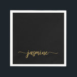 Guardanapo De Papel Rótulo Monograma Feminino Minimalista Simples Pret<br><div class="desc">Guardanapo de papel personalizado minimalista feminino simples e limpo com monograma preto e dourado. Este design apresenta seu primeiro nome em uma linda tipografia de assinatura com estilo de letra manuscrita e floreios (ou caligrafia) sobre um fundo preto e dourado. São fáceis de personalizar. Ótimo para aniversário, casamento, festa de...</div>