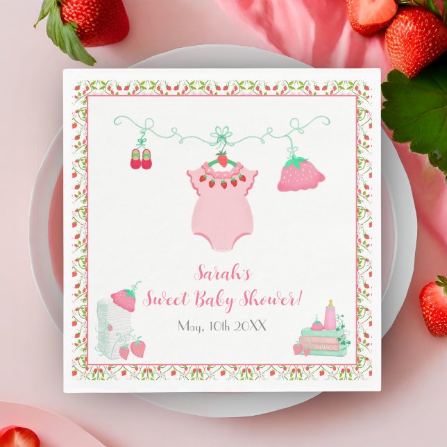 Guardanapo De Papel Roupa de Bebê Morango Com Padrão Chá de Bebê (Napkins adorned with strawberries, adding sweetness to every baby shower.)