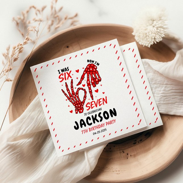 Guardanapo De Papel Seis Sete Aniversário Esqueleto Mãos Festa (Six Seven Birthday Skeleton Hands Party Napkins)