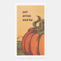 Solitário de abóbora no campo. As folhas do outono