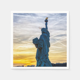 Guardanapo De Papel Sunset sobre Réplica da Estátua da Liberdade em Pa