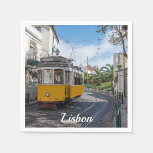 Guardanapo De Papel Trama amarela na rua em Lisboa, Portugal