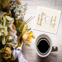 Guardanapo De Papel Um Bebê Está Fazendo Chá de fraldas