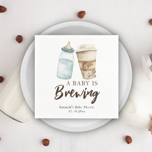 Guardanapo De Papel Um Bebê está Preparando Café em Mamadeira Chás de