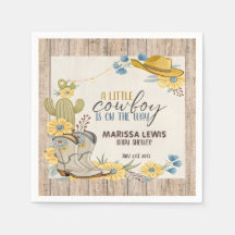 Um Pequeno Cowboy Está A Caminho De Amarelo Amarel