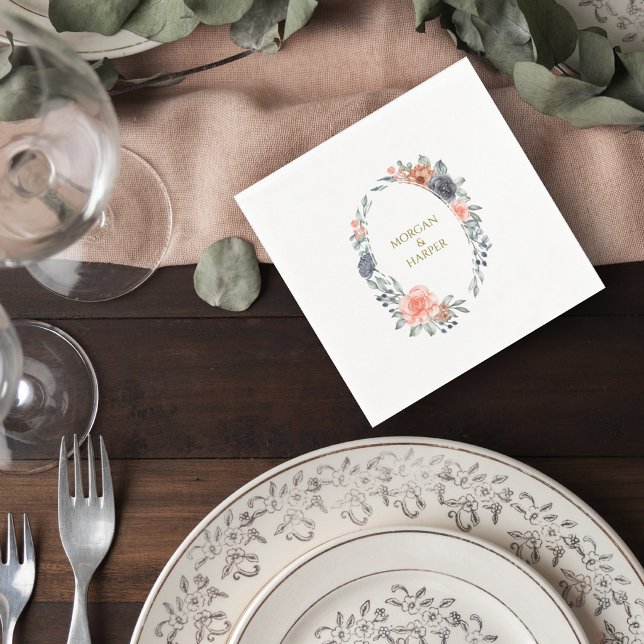 Guardanapo De Papel Wedding Napkin with Soft Peach & Blue Flowers (Criador carregado)