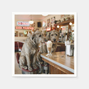 Guardanapo De Papel Wolfhounds Irlandeses Compartilhando um Milkshake