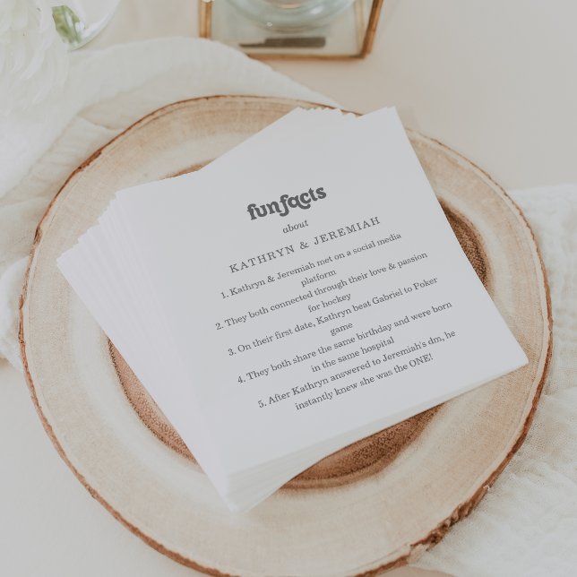 Guardanapos de casamento com fatos divertidos e tr (Criador carregado)