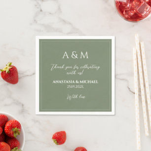 Guardanapos de casamento minimalistas em verde sál