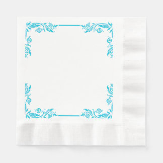 Guardanapos de papel com canto azul ornamentado em