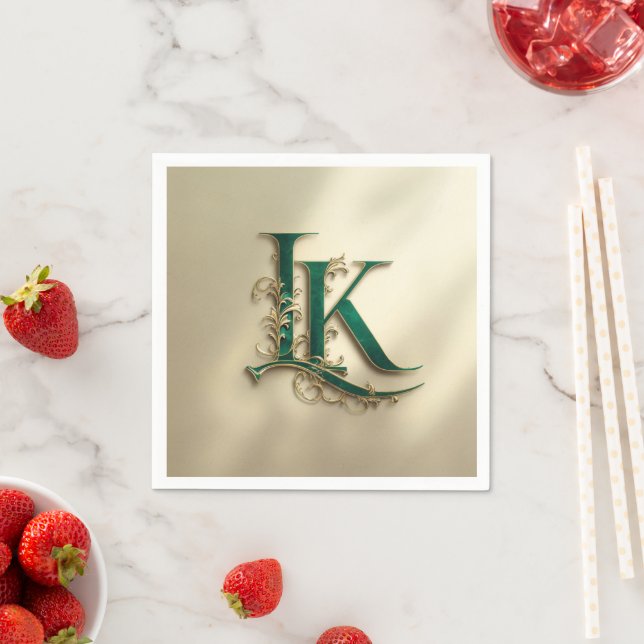 Guardanapos de papel com monograma “K” em verde e  (Insitu)