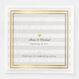 guardanapos jantados elegantes com listras pálidas