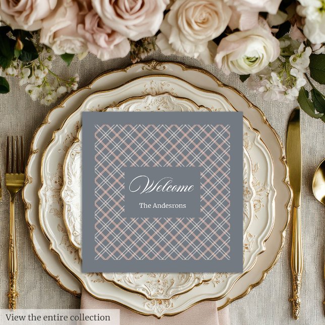 Guardanapos Xadrez Elegantes com Nome Personalizad (Elegant Plaid Napkins Custom Name Coral Accent)
