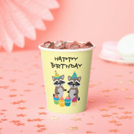 guaxinins e cupcakes de aniversário amarelo-claro