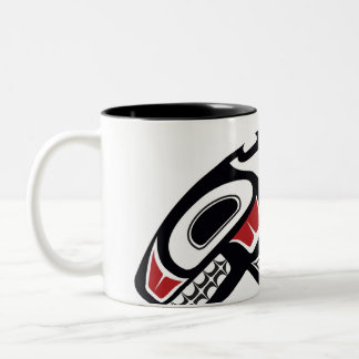 Haida orca em uma caneca de reboque