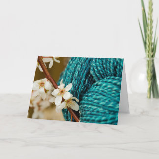 Handspun com ameixa floresce cartão