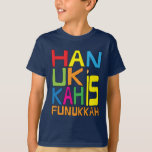 Hanukkah é Camisa Funukkah/Camisa Negra<br><div class="desc">"Hanukkah é Funukkah" Camisa. Escolha entre uma variedade de cores e estilos de roupas para este design. Aproveite! Obrigados para parar e comprar! Muito apreciado. Feliz Chanukah/Hanukkah!! Estilo: Crianças" Hanes TAGLESS® T-Shirt Espere até você pegar essa camisa sem guincho no seu filho. Ele levará seu estilo cotidiano a um nível...</div>