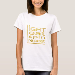Hanukkah "LIGHT EAT SPIN REPEAT" - Camisa Básica