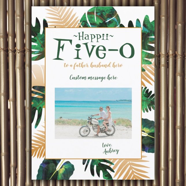 Hawaii Cinco-0 50º Cartão de Aniversário para Mari (happy 50th birthday hawaii 5-0 theme, hawaiian tropical leaves, green gold monstera island ferns 50)