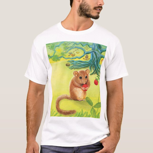 Hazel Dormouse Comendo Camisa De Morango Selvagem (Frente)