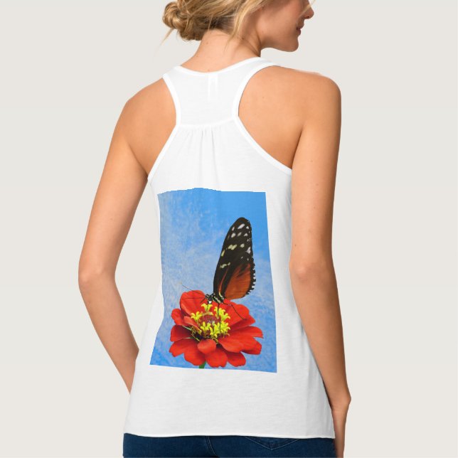 Heliconius hecate borboleta em uma camiseta da Zin (Verso)