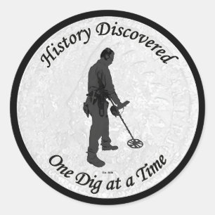 História Descoberta pelo adesivo do canal do YouTu