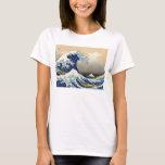 Hokusai o grande t-shirt da onda<br><div class="desc">Hokusai o grande t-shirt da onda. Impressão japonês do woodblock desde 1830-1833. Um dos trabalhos de arte japoneses os mais famosos no mundo, onda de Hokusai a grande fora de Kanagawa é a primeira entrada em suas trinta e seis opiniões de Monte Fuji. A montanha própria pode ser vista no...</div>