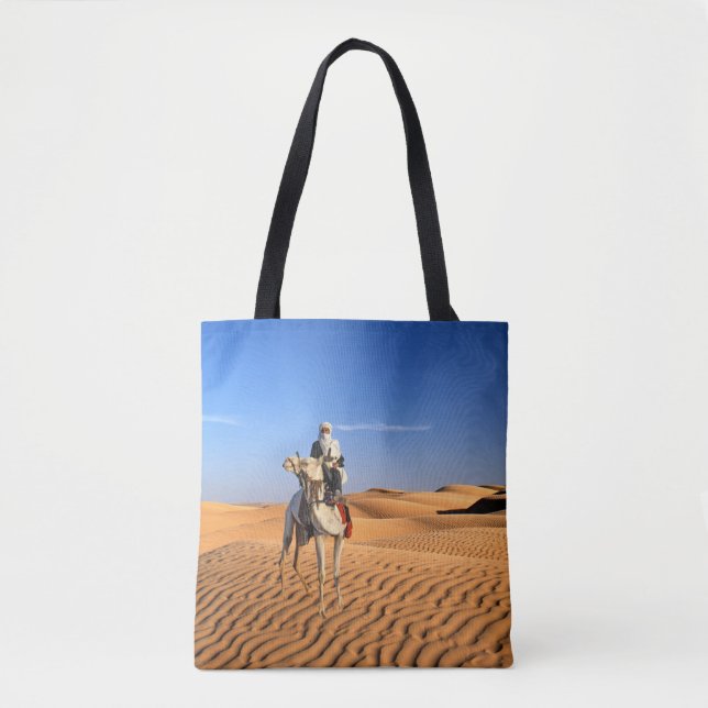 Homem do deserto numa bolsa de camelo (Frente)
