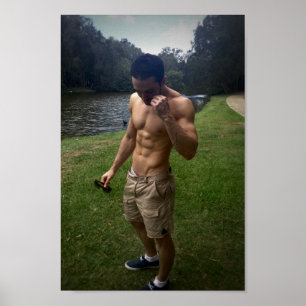 Homem Preto e Branco poster de malhação