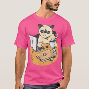Homo Office Cat com café em uma camiseta de comput