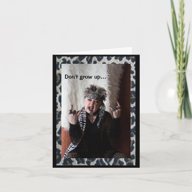 Humor Não Cresça Cartão de Saudação Dobrado (Frente)