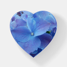 Hydrangea Blue Heart Glass Paperweight