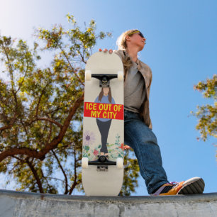 Ice Fora da Minha Skateboard da Cidade