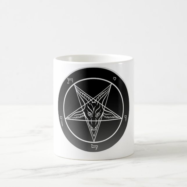 Igreja da satã Sigil Noir da caneca de Baphomet (Centro)